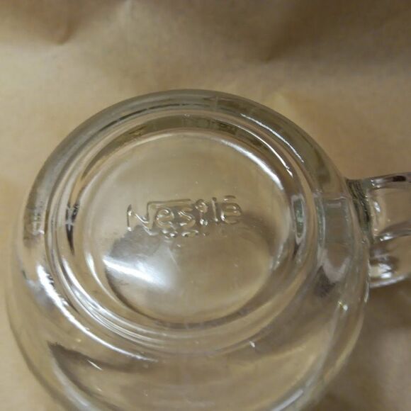 Vintage Nestle Globe Mug - Picture 4 of 5